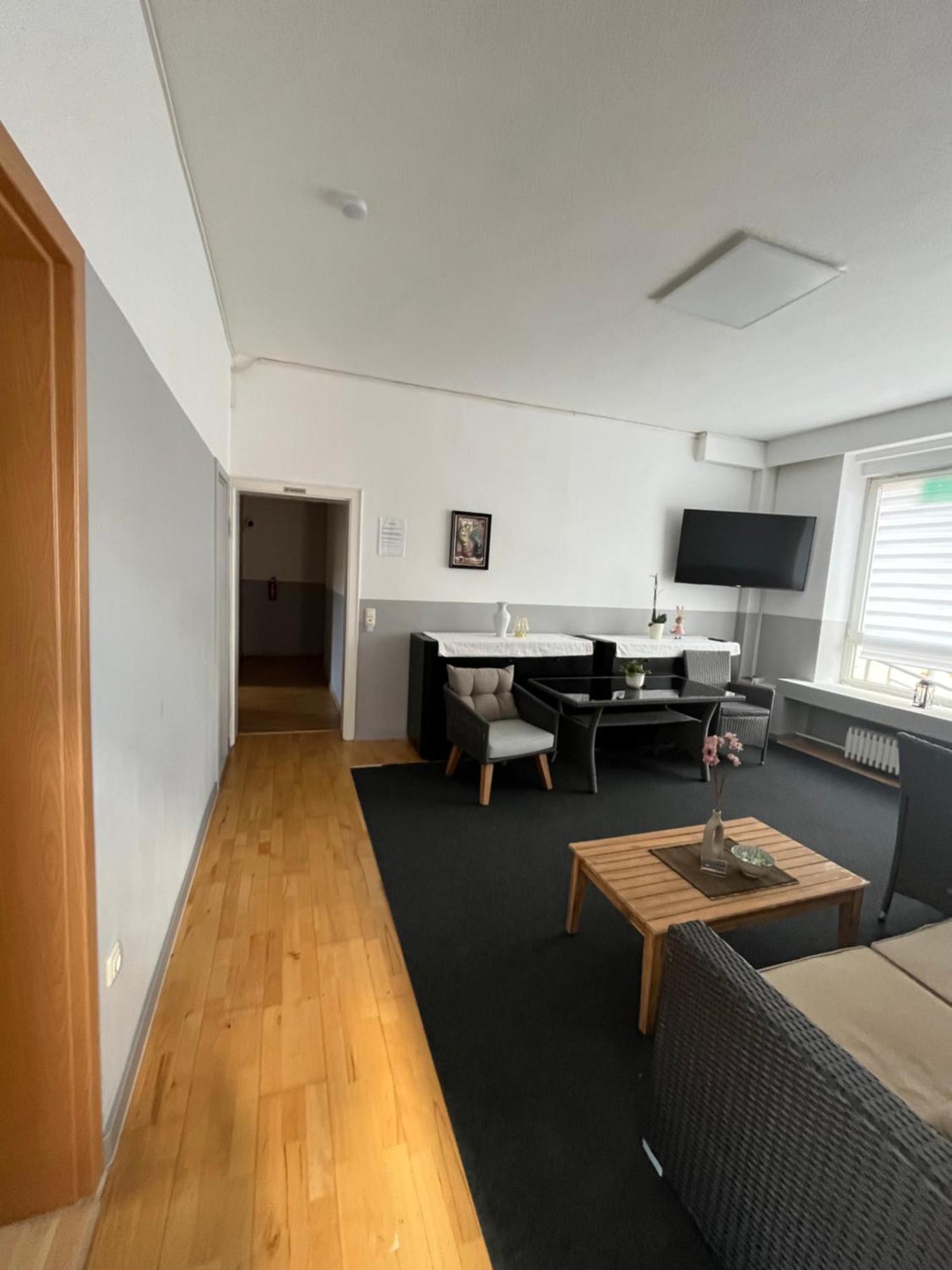 Doppelzimmer-Bad-Kuehlschrank-Tv-19 Meine ภายนอก รูปภาพ