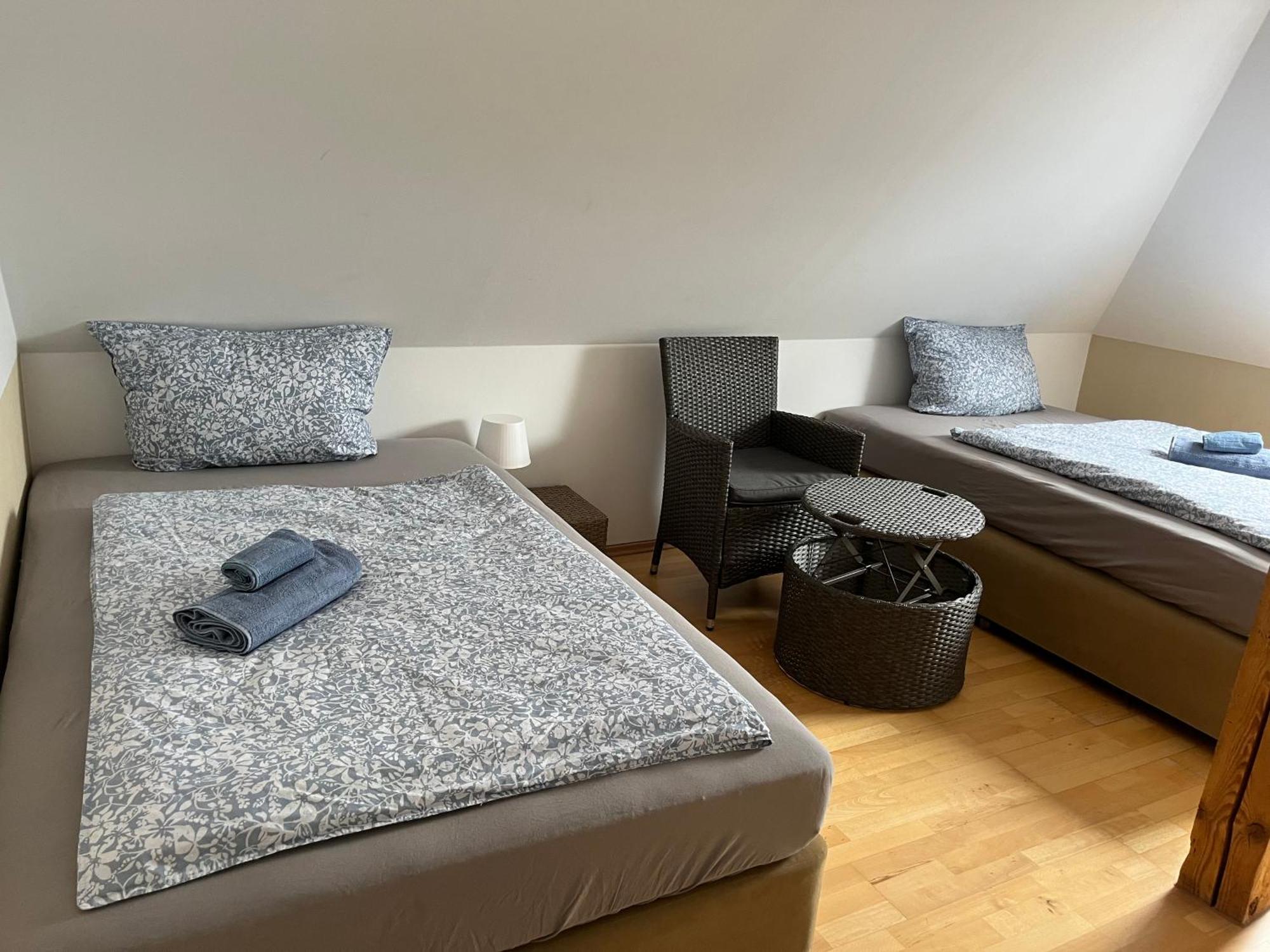 Doppelzimmer-Bad-Kuehlschrank-Tv-19 Meine ภายนอก รูปภาพ